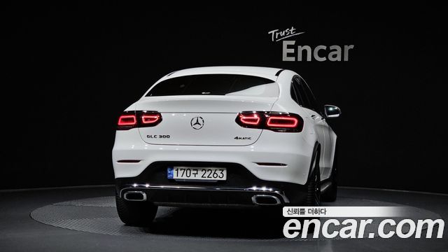 Mercedes-Benz GLC-Class GCL300 4MATIC Coupe