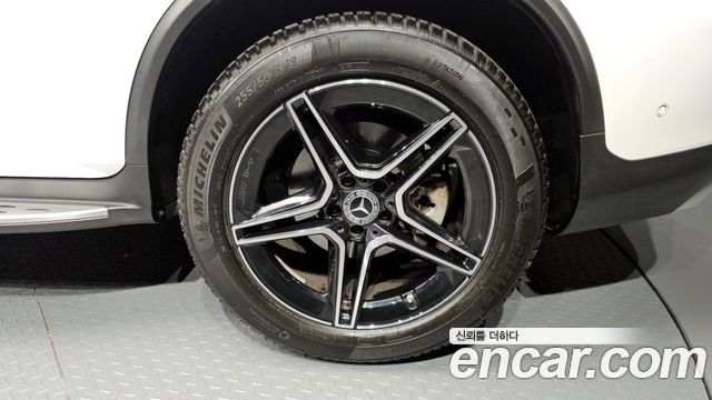Mercedes-Benz GLC-Class GCL300 4MATIC Coupe