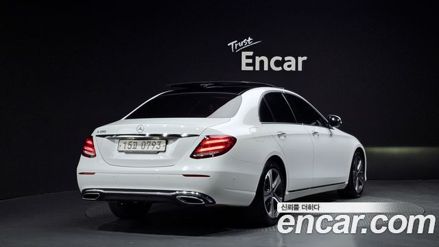 Mercedes-Benz E-Class E300 Avantgarde