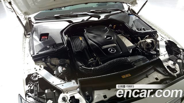 Mercedes-Benz E-Class E300 Avantgarde