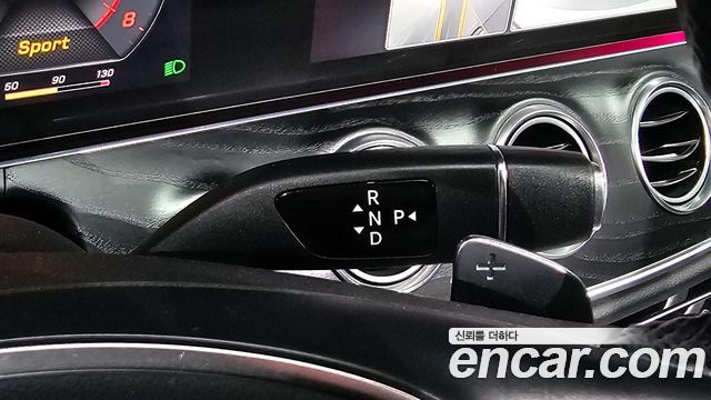 Mercedes-Benz E-Class E300 Avantgarde