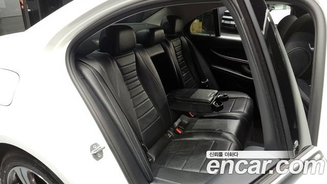 Mercedes-Benz E-Class E300 Avantgarde