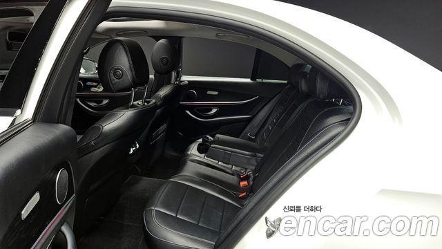 Mercedes-Benz E-Class E300 Avantgarde