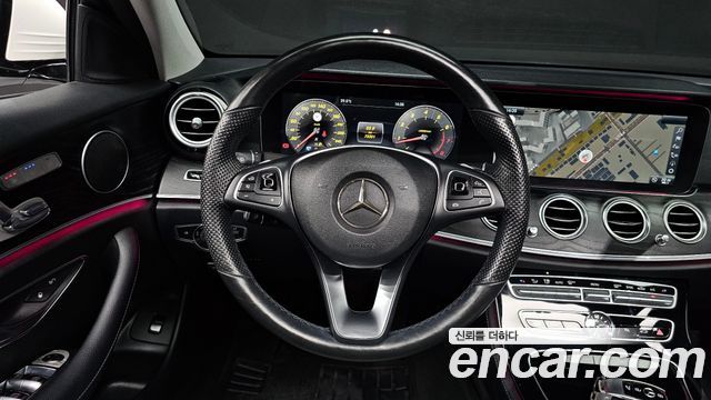 Mercedes-Benz E-Class E300 Avantgarde