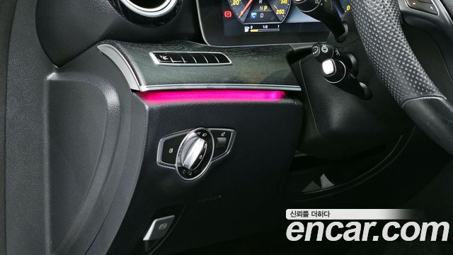 Mercedes-Benz E-Class E300 Avantgarde