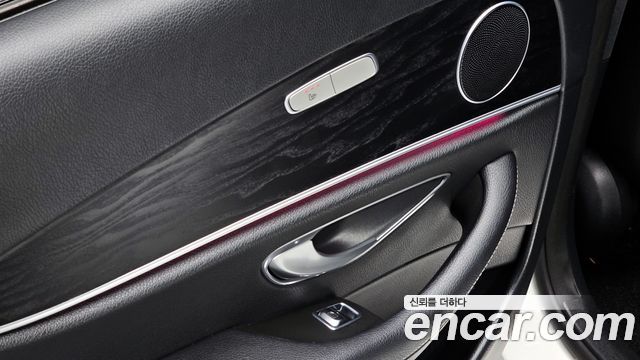 Mercedes-Benz E-Class E300 Avantgarde