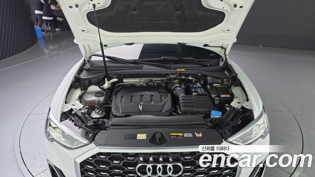 Audi Q3 35 TDI Premium Sportback