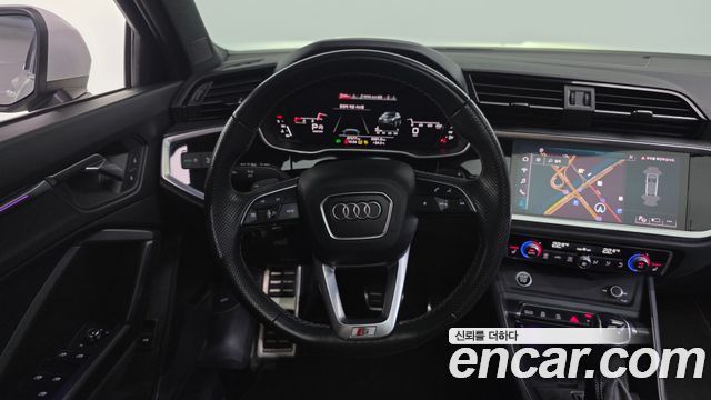 Audi Q3 35 TDI Premium Sportback