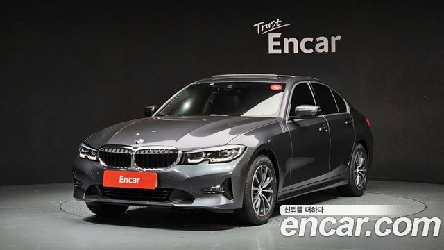 BMW 3-Series 320i