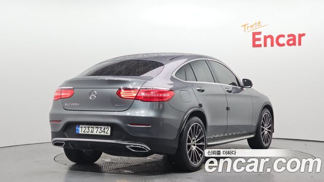 Mercedes-Benz GLC-Class GLC220 d 4MATIC Premium Coupe