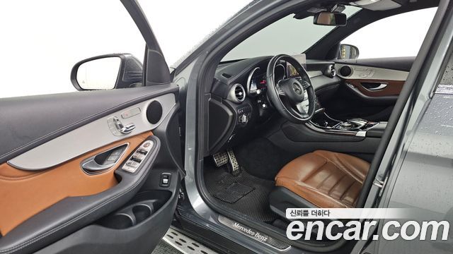 Mercedes-Benz GLC-Class GLC220 d 4MATIC Premium Coupe
