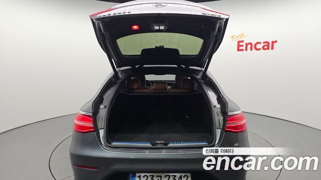 Mercedes-Benz GLC-Class GLC220 d 4MATIC Premium Coupe