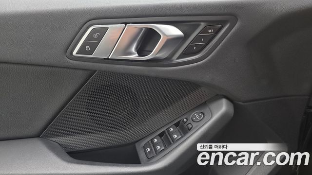 BMW 2-Series 218d Advantage