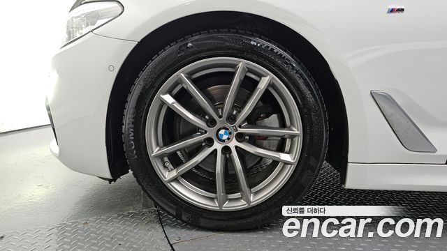 BMW 5-Series 520d M Sport Package Plus