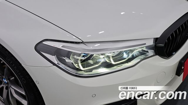 BMW 5-Series 520d M Sport Package Plus