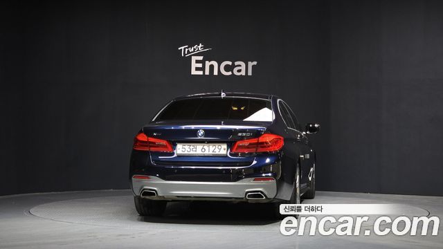BMW 5-Series 530i xDrive M Sport Package