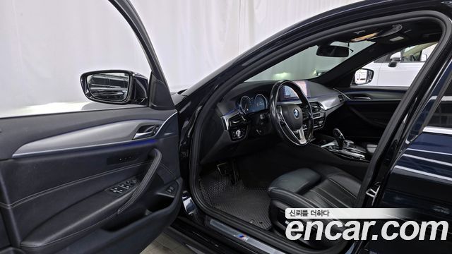 BMW 5-Series 530i xDrive M Sport Package