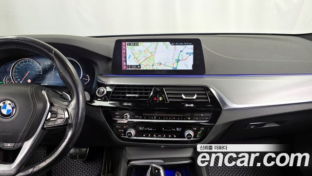 BMW 5-Series 530i xDrive M Sport Package