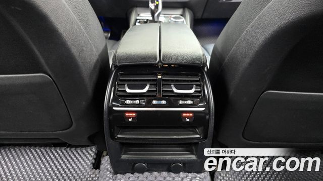 BMW 5-Series 530i xDrive M Sport Package