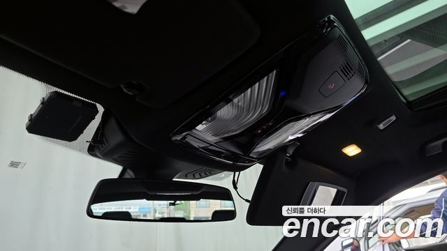 BMW 5-Series 530i xDrive M Sport Package