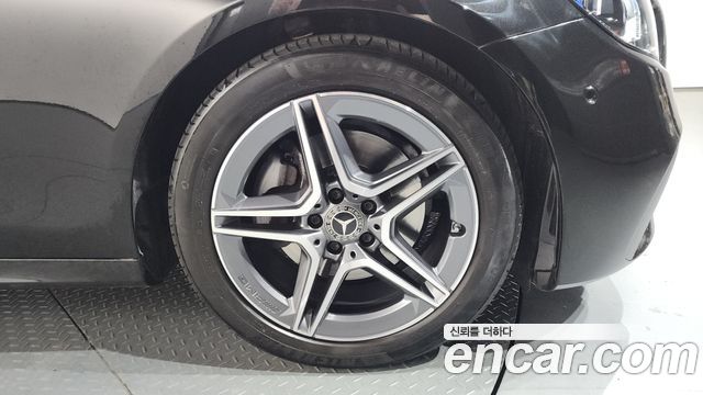 Mercedes-Benz E-Class E250 AMG Line