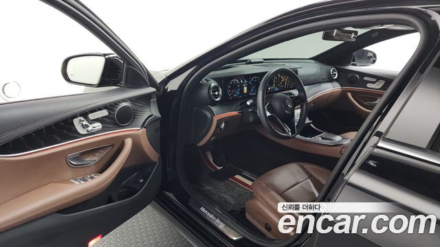 Mercedes-Benz E-Class E250 AMG Line