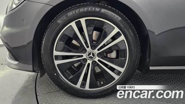 Mercedes-Benz E-Class E250 Avantgarde