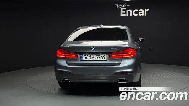 BMW 5-Series 520d M Sport package