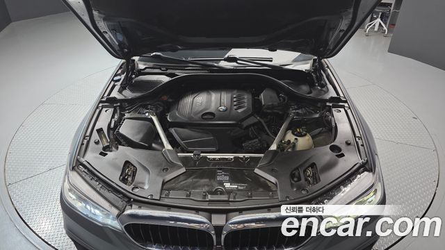 BMW 5-Series 520d M Sport package