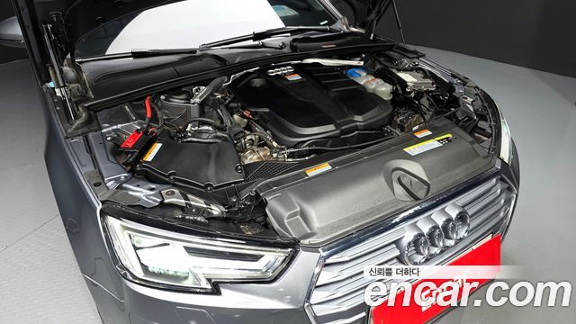 Audi A4 30 TDI Premium
