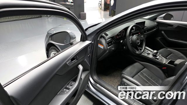 Audi A4 30 TDI Premium