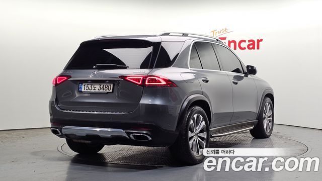 Mercedes-Benz GLE-Class GLE300d 4MATIC