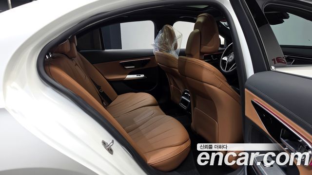 Mercedes-Benz E-Class E200 Avantgarde
