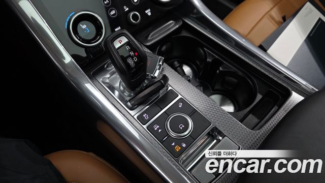 Land Rover Range Rover Sport 3.0 SDV6 HSE Dynamic