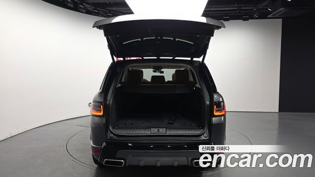 Land Rover Range Rover Sport 3.0 SDV6 HSE Dynamic