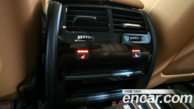 BMW 5-Series 520i Luxury