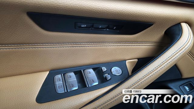 BMW 5-Series 520i Luxury