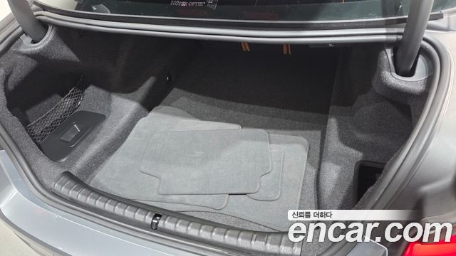 BMW 5-Series 520i Luxury