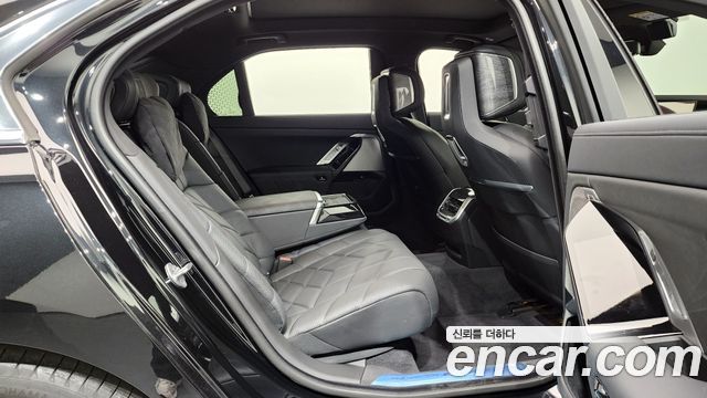 BMW 7-Series 740d xDrive M Sport