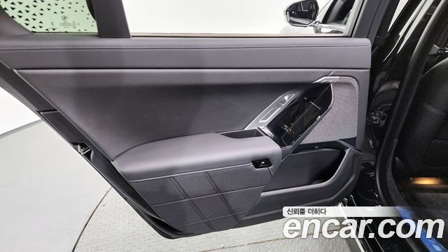 BMW 7-Series 740d xDrive M Sport