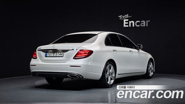 Mercedes-Benz E-Class E200 Avantgarde