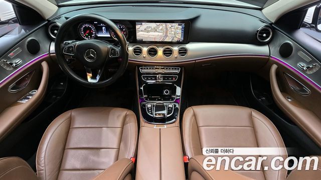 Mercedes-Benz E-Class E200 Avantgarde