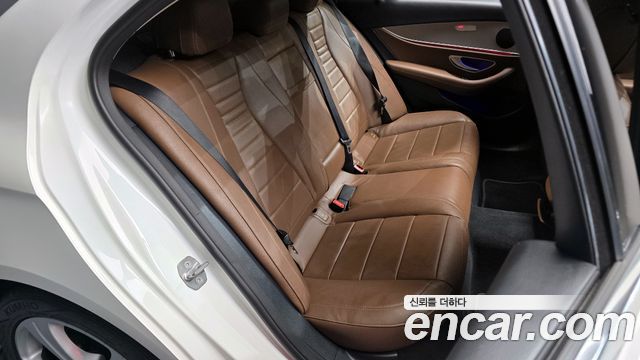Mercedes-Benz E-Class E200 Avantgarde