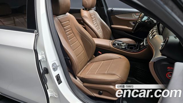 Mercedes-Benz E-Class E200 Avantgarde