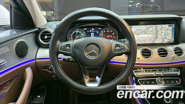 Mercedes-Benz E-Class E200 Avantgarde