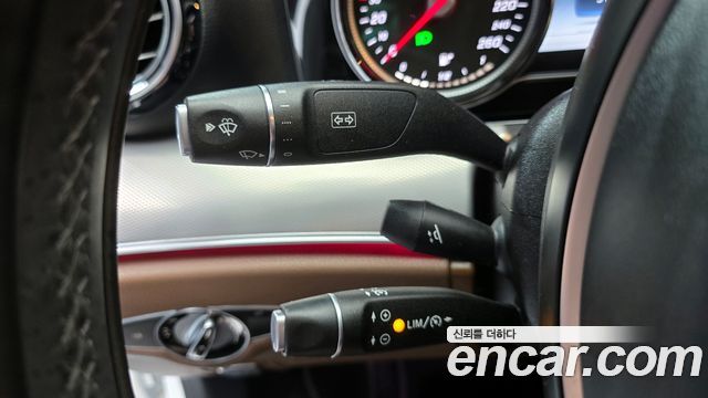 Mercedes-Benz E-Class E200 Avantgarde