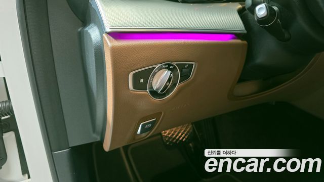Mercedes-Benz E-Class E200 Avantgarde