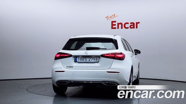 Mercedes-Benz A-Class A220 Hatchback