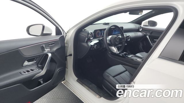 Mercedes-Benz A-Class A220 Hatchback