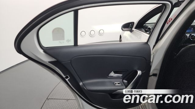 Mercedes-Benz A-Class A220 Hatchback